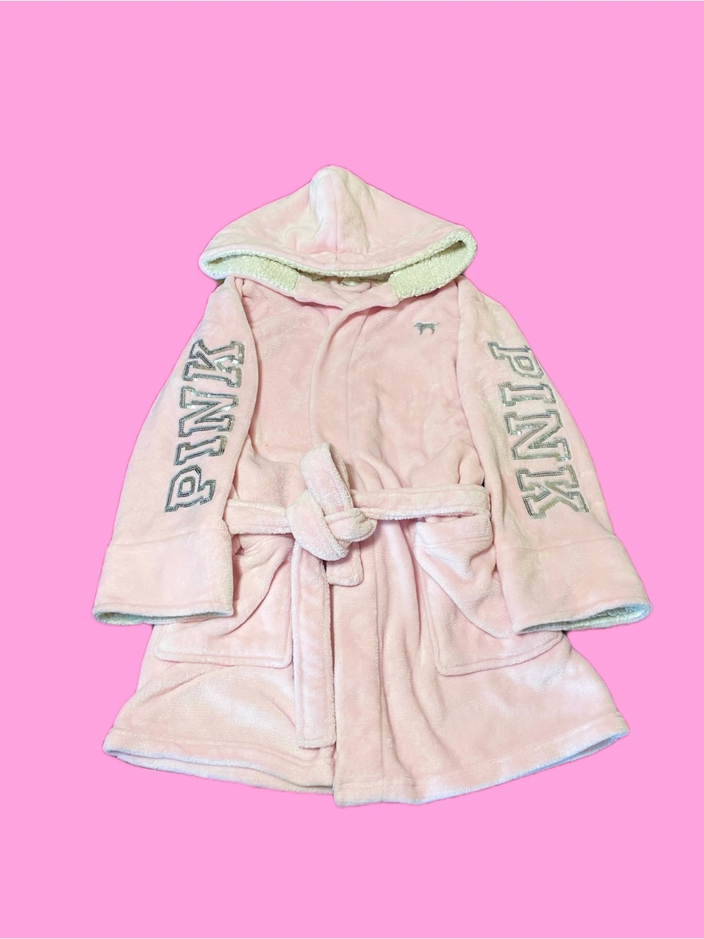 Y2K Victoria's Secret Pink Bling Sherpa Plush Hooded Robe Baby Pink Silver Logo